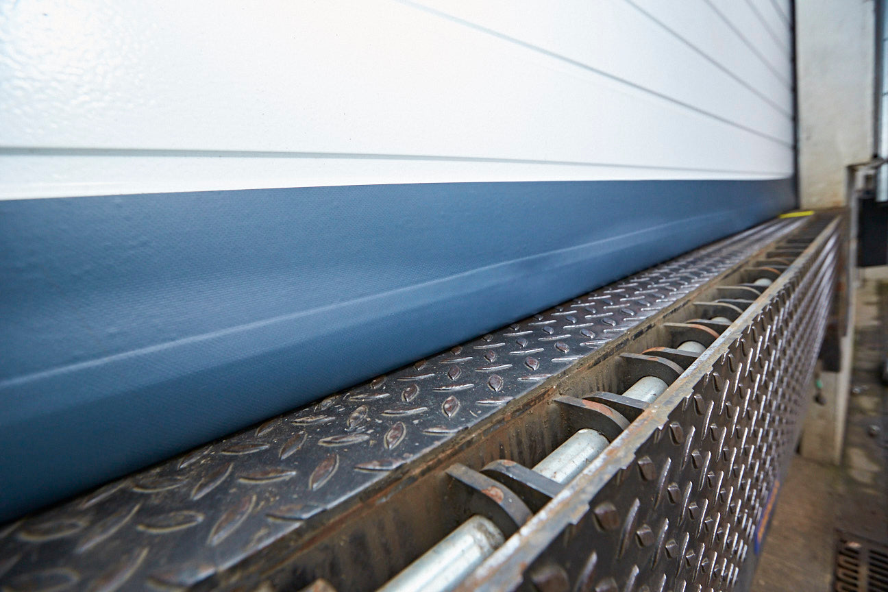 Dichtung für Sektionaltor – Magnetische Tordichtung mit Nagerschutz